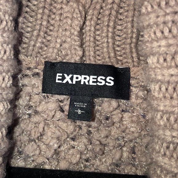 Express Cardigan - Picture 3 of 5